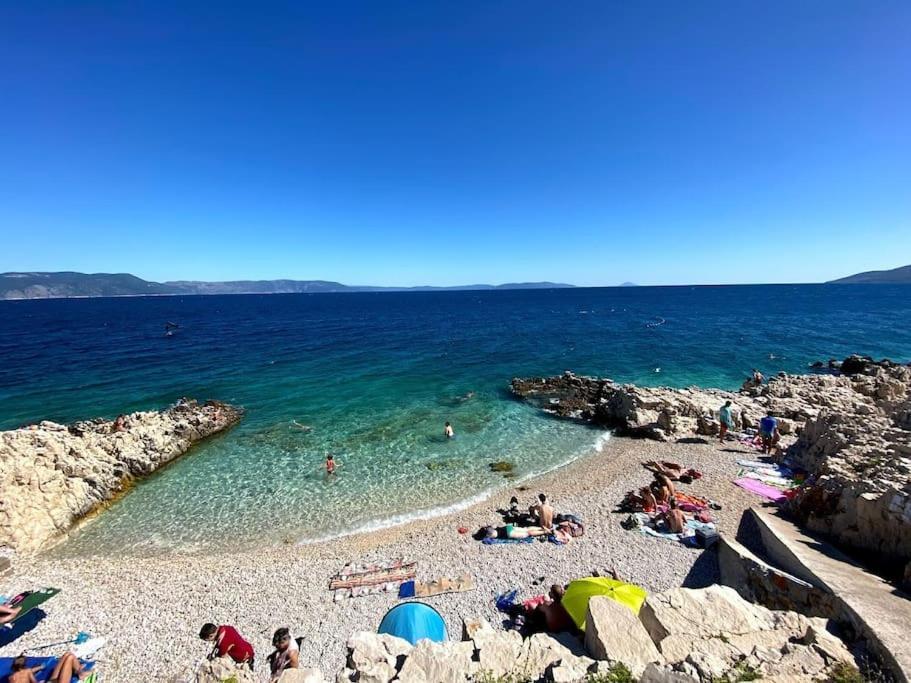 Studio Vesna With A Terrace And Sea View Rabac Exterior foto