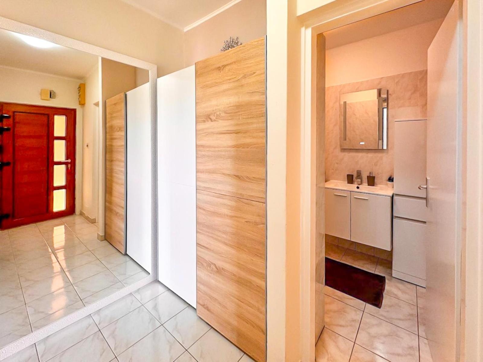 Studio Vesna With A Terrace And Sea View Rabac Exterior foto